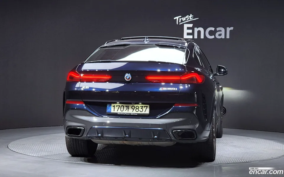 BMW X6 M50i 2023 — миниатюра 5
