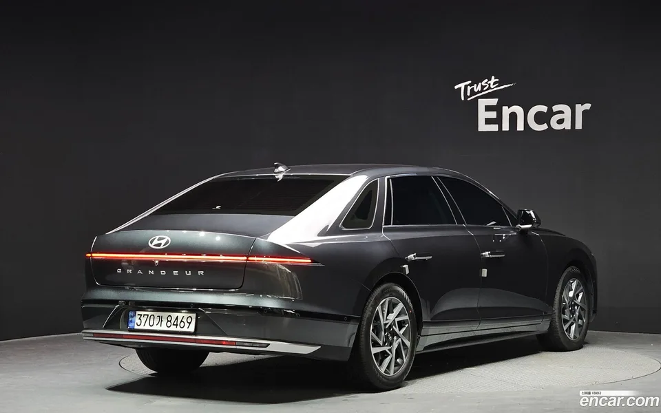Hyundai Grandeur 2.5 2WD 2023 — миниатюра 2