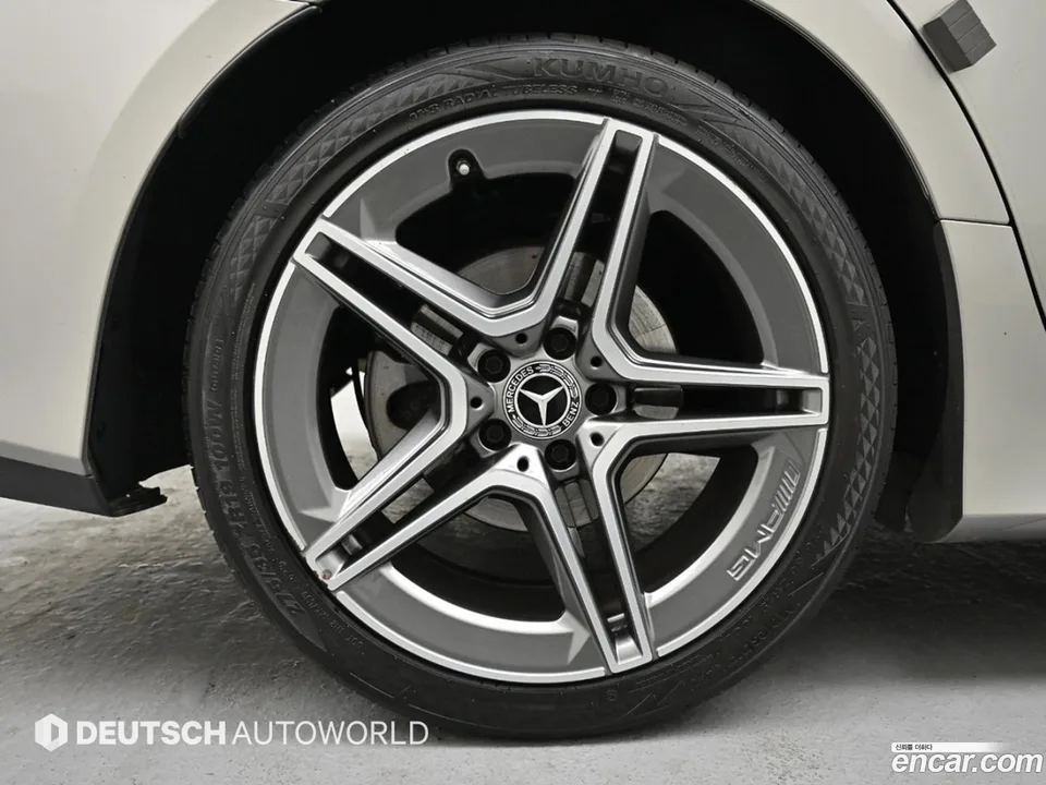 Mercedes-Benz CLS-Class CLS300d 4MATIC 2022 — миниатюра 5