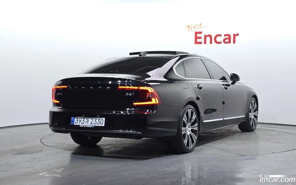 Volvo S90 B6 AWD 2022 — миниатюра 2