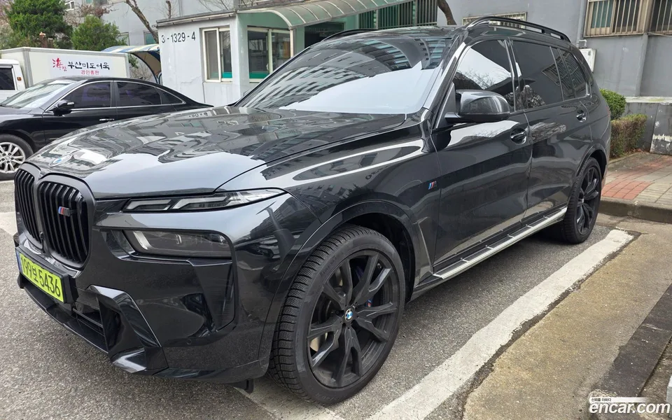 BMW X7 xDrive 40i M 6 2025 — миниатюра 2