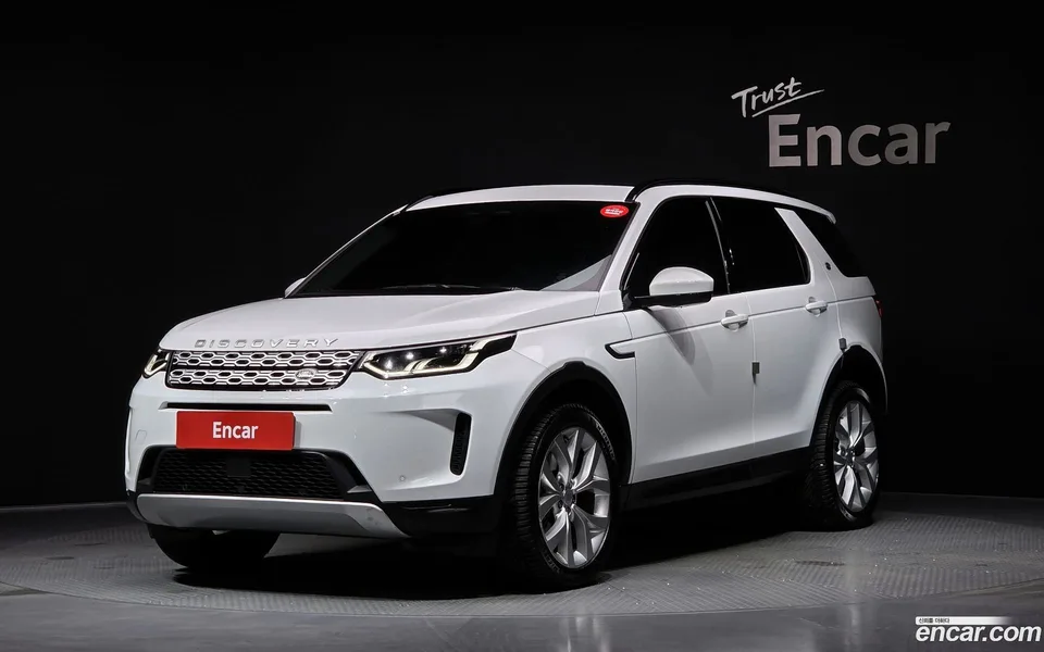 Land Rover Discovery Sport P250 SE 2023 — фото 1, купить с доставкой в Москву