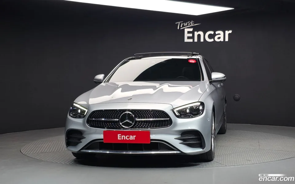 Mercedes-Benz E-Class E350 4MATIC AMG Line 2022 — миниатюра 3