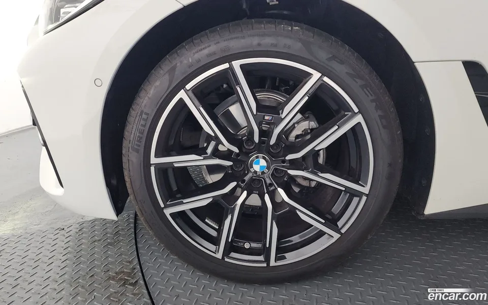 BMW 4 Series 420i M 2023 — миниатюра 5