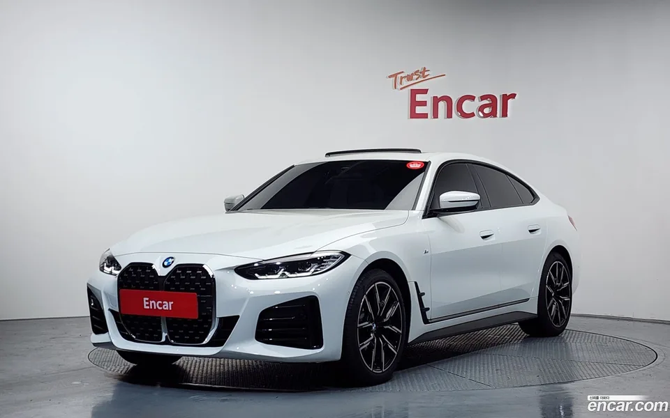 BMW 4 Series 420i M 2023 — фото 1, купить с доставкой в Москву