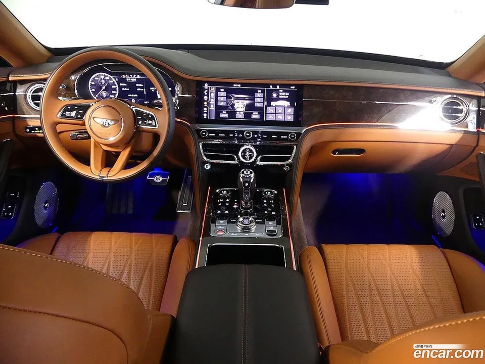 Bentley Flying Spur 4.0 2023 — миниатюра 5