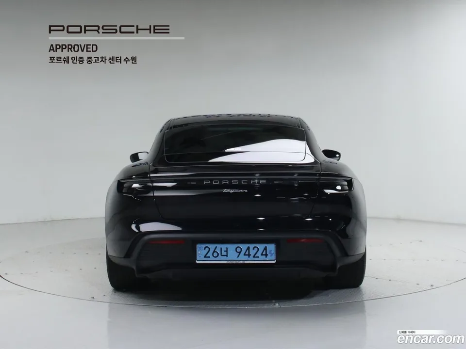 Porsche Taycan 2024 — миниатюра 4