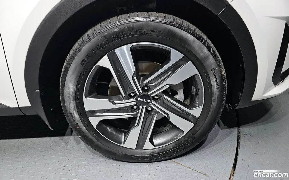 Kia Sorento HEV 1.6 2WD 2023 — миниатюра 5