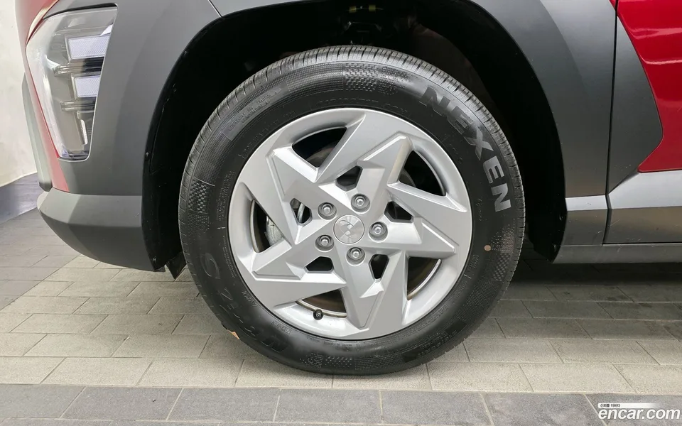 Hyundai Kona 1.6 2WD 2023 — миниатюра 5