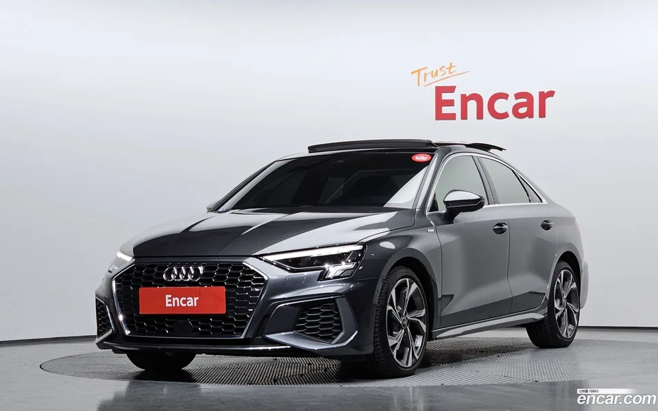 Audi A3 (8Y) 40 TFSI 2023 — фото 1, купить с доставкой в Москву