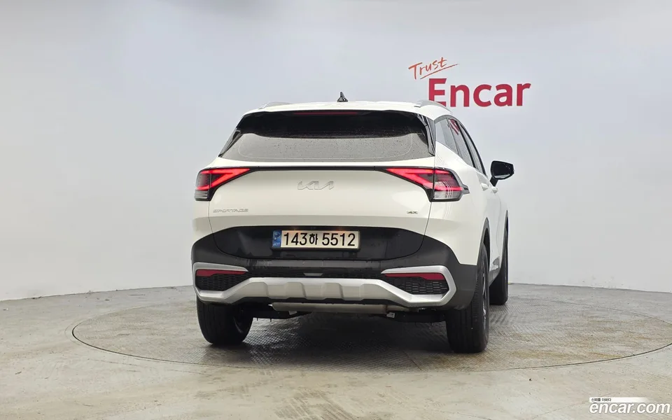 Kia Sportage 1.6 4WD 2023 — миниатюра 4