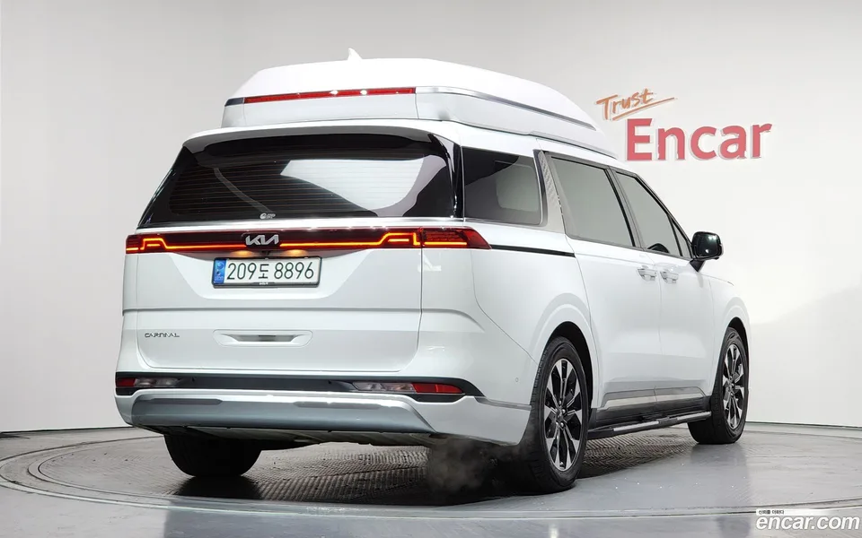 Kia Carnival 7 2023 — миниатюра 2