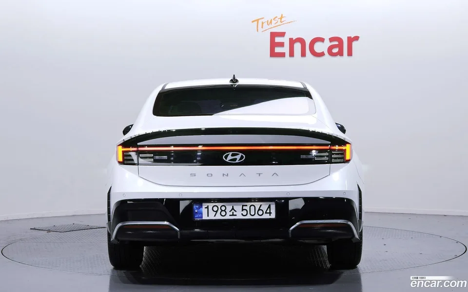 Hyundai Sonata The Edge 1.6 2023 — миниатюра 4