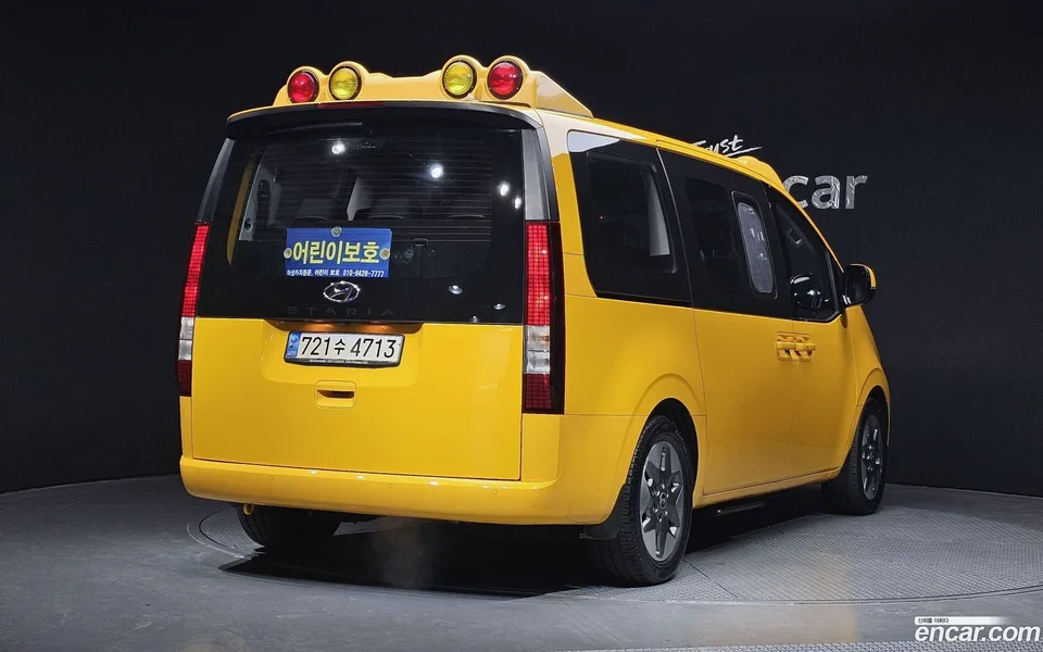Hyundai Staria L3.5 2023 — миниатюра 2