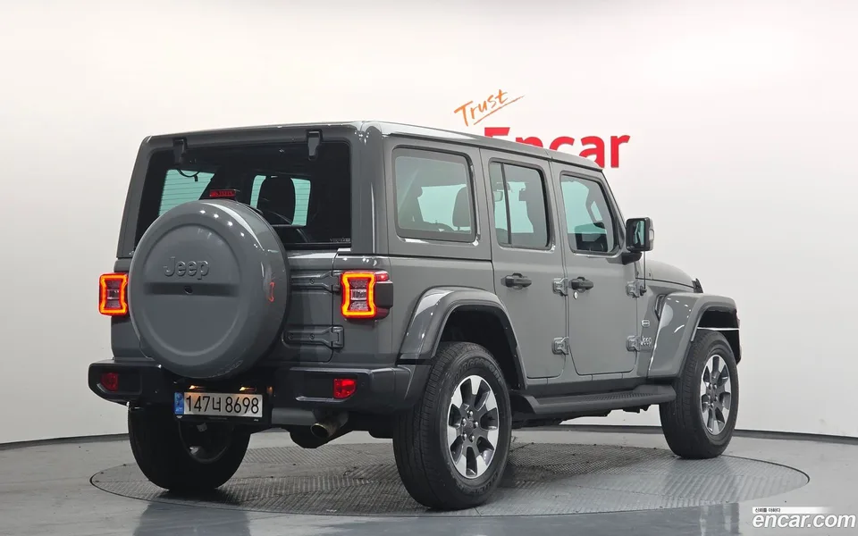 Jeep Wrangler 2.0 4 2022 — миниатюра 2