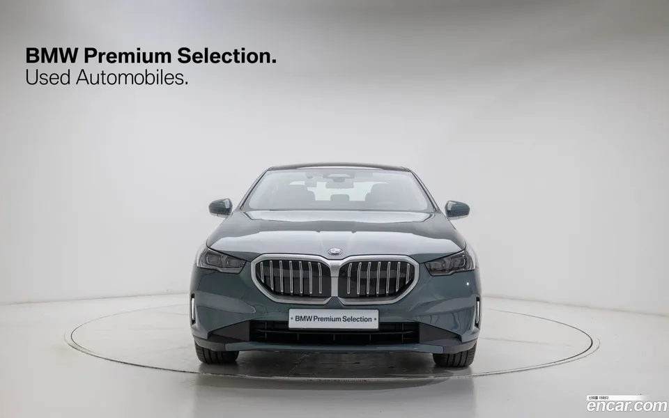 BMW 5 Series 520i 2025 — миниатюра 2