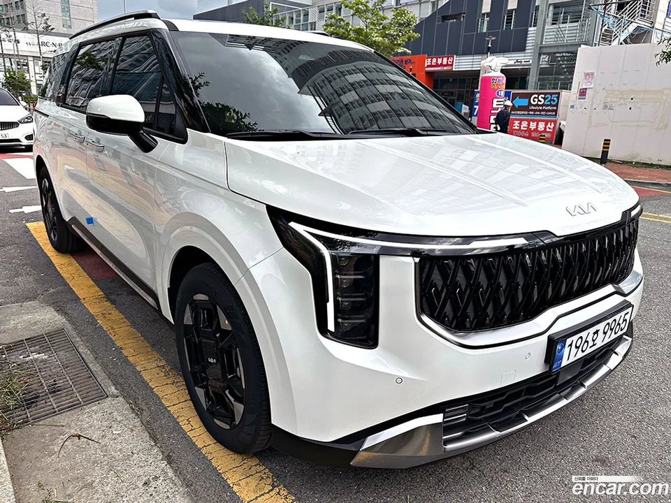 Kia Carnival HEV 9 2024 — миниатюра 2