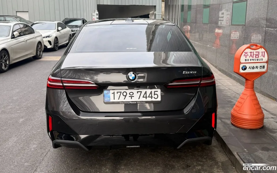 BMW 5 Series 520i M 2026 — миниатюра 4