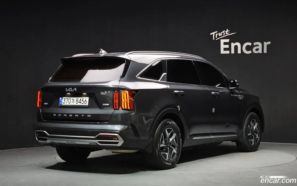 Kia Sorento HEV 1.6 4WD 2022 — миниатюра 2