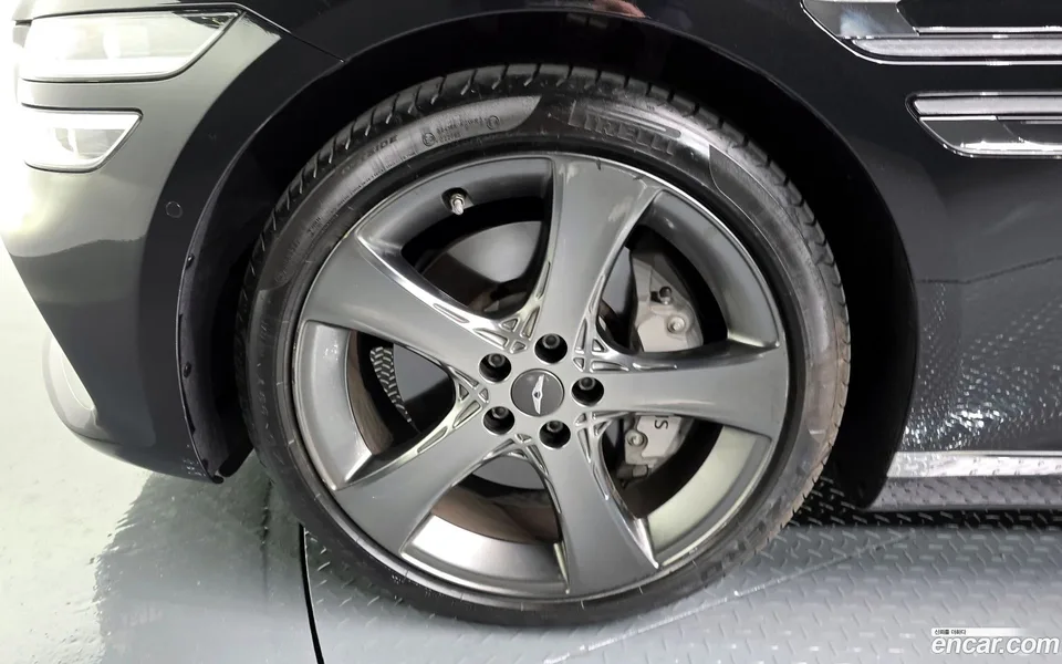 Genesis G80 2.5 2WD 2023 — миниатюра 5