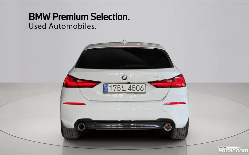 BMW 1 Series 120i 2023 — миниатюра 4