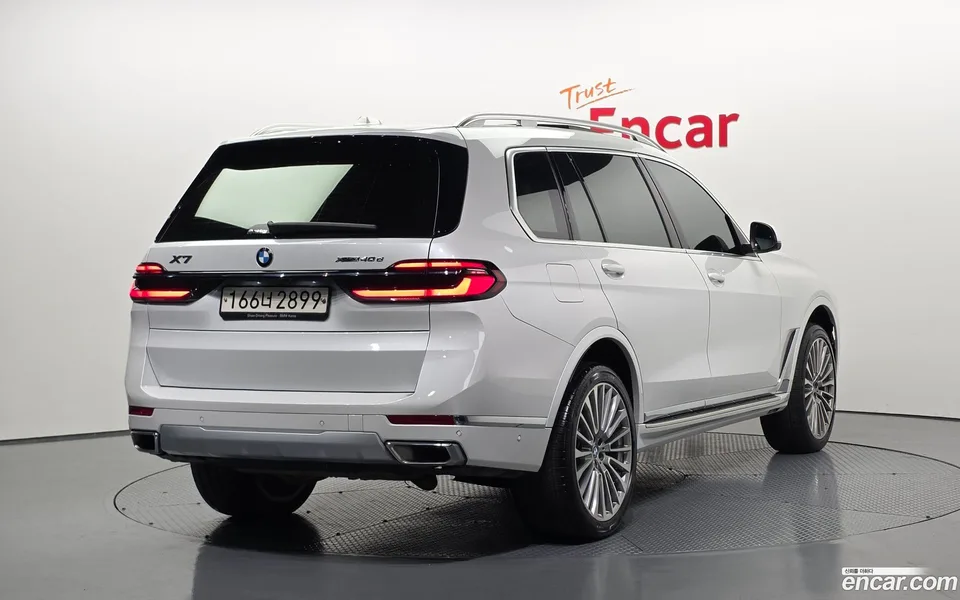 BMW X7 xDrive 40d 6 2023 — миниатюра 2