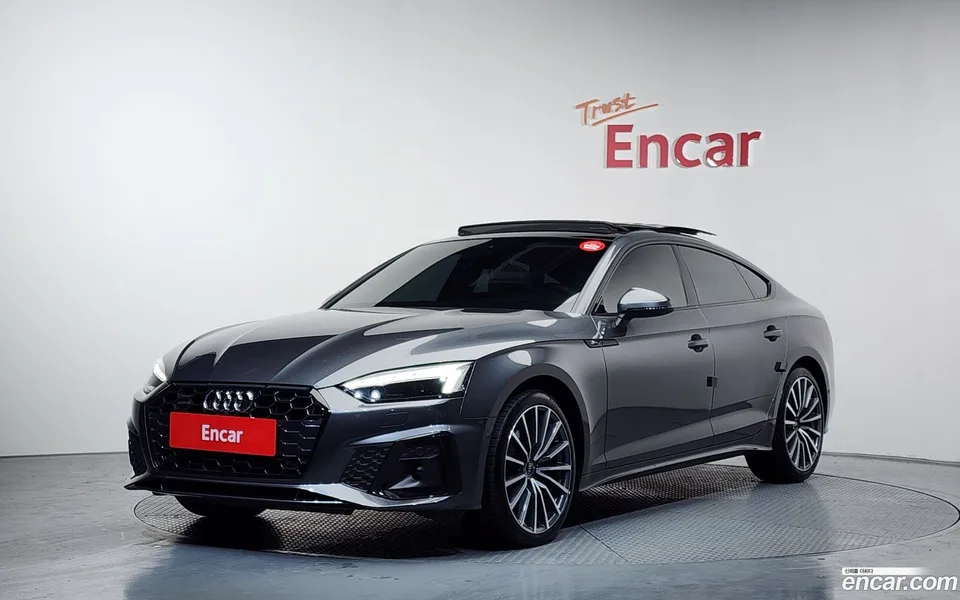 Audi A5 40 TFSI 2023 — фото 1, купить с доставкой в Москву