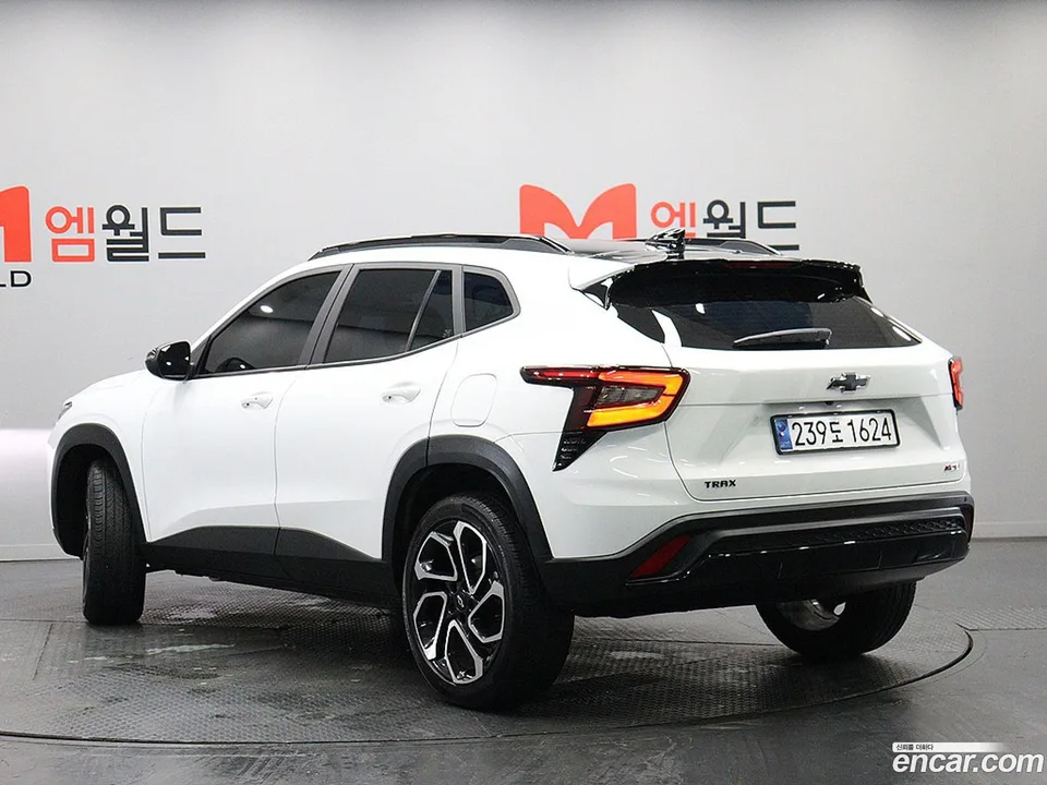 Chevrolet Trax Crossover 1.2 RS 2023 — миниатюра 3