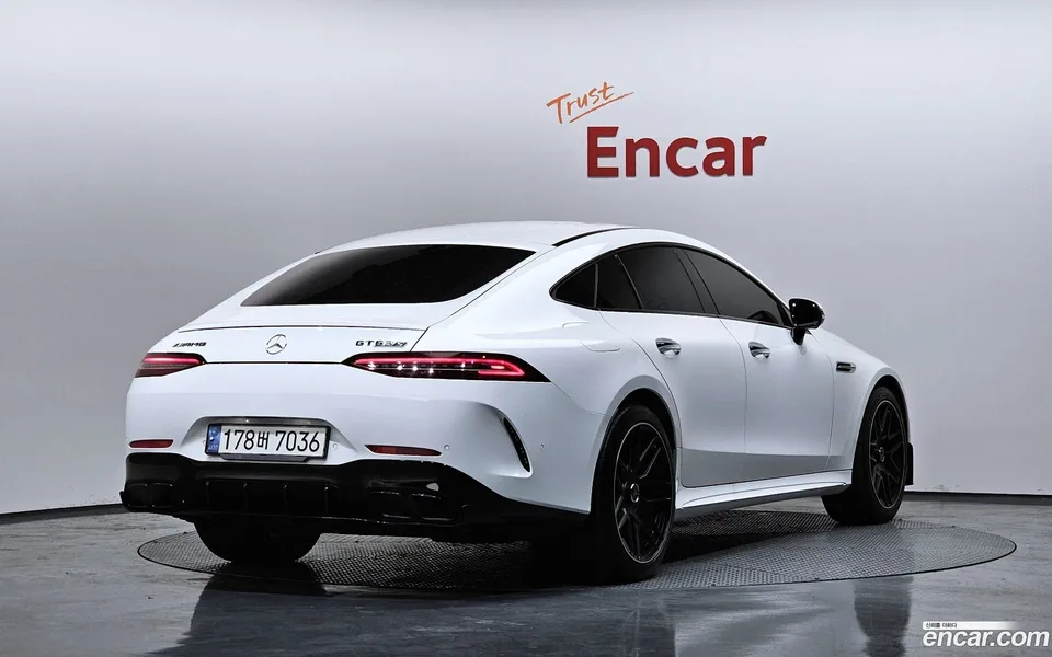 Mercedes-Benz AMG GT 4 43 4MATIC+ 2022 — миниатюра 2