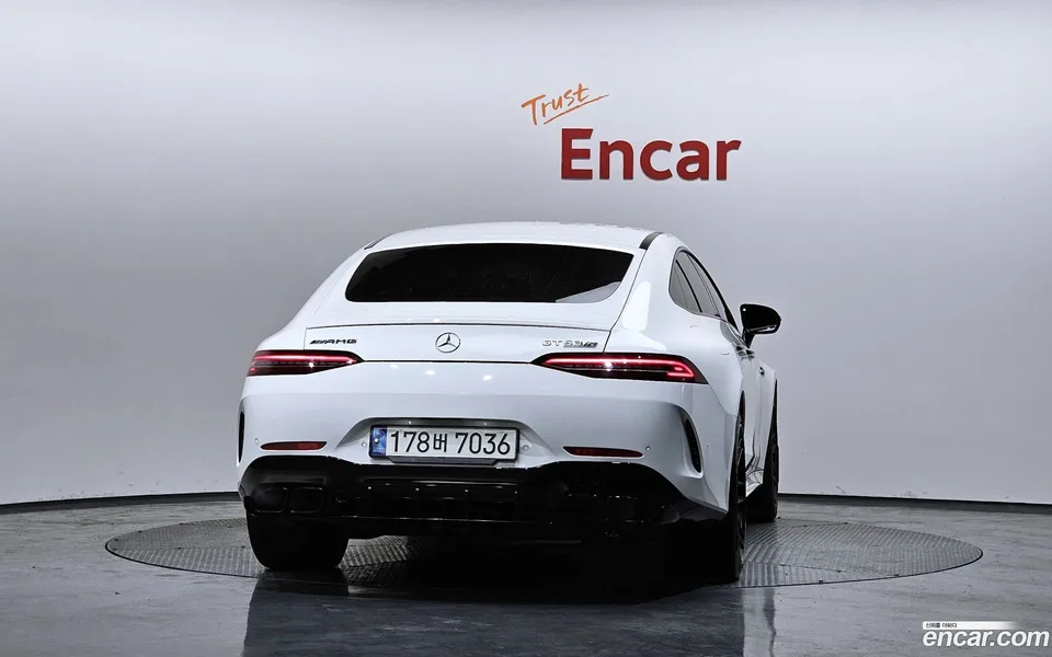 Mercedes-Benz AMG GT 4 43 4MATIC+ 2022 — миниатюра 4