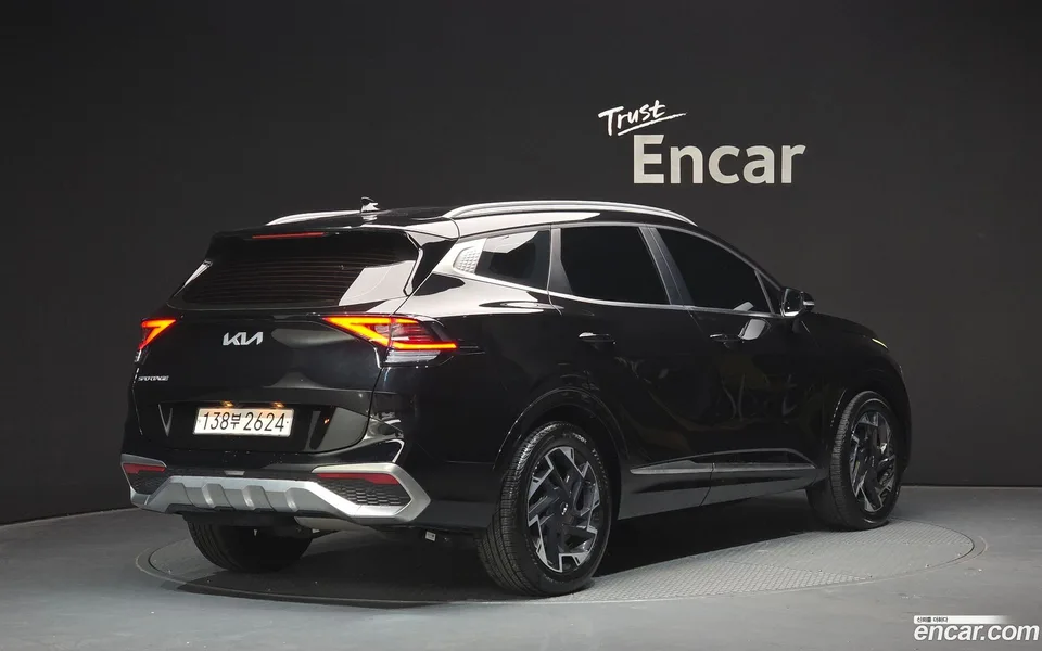 Kia Sportage 2.0 2WD 2022 — миниатюра 2
