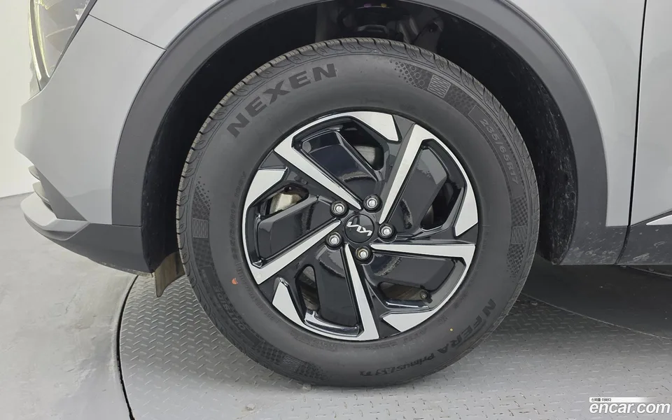 Kia Sportage Hybrid 4WD 2024 — миниатюра 5