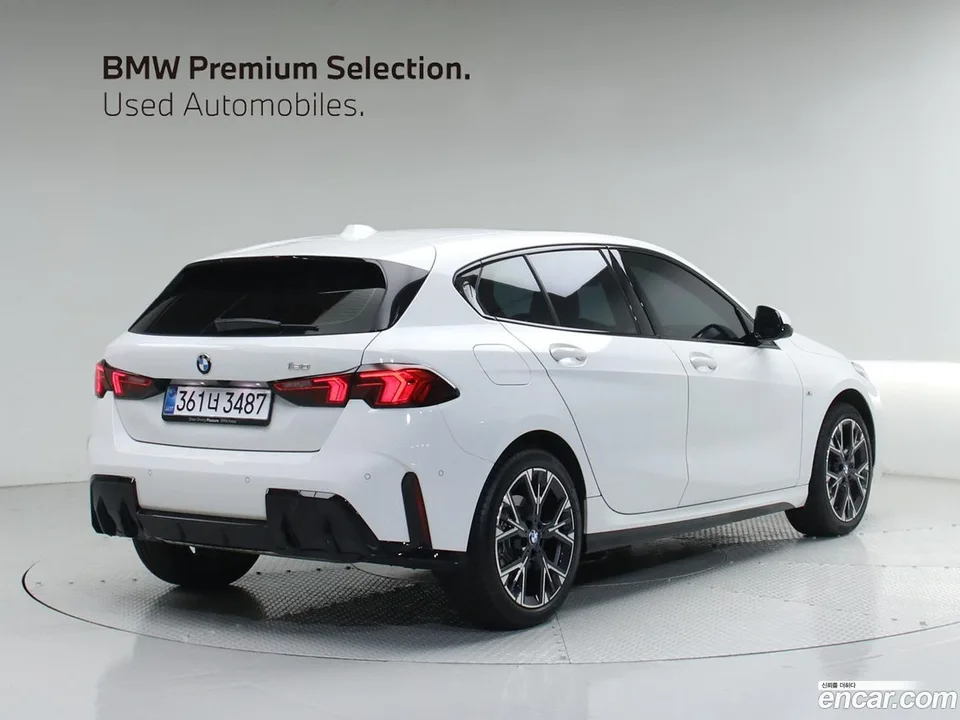 BMW 1 Series 120 M 2025 — миниатюра 4