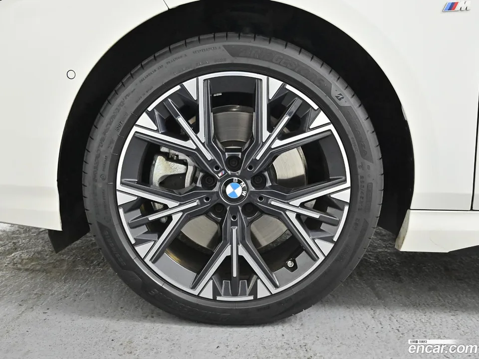 BMW 1 Series 120 M 2025 — миниатюра 5