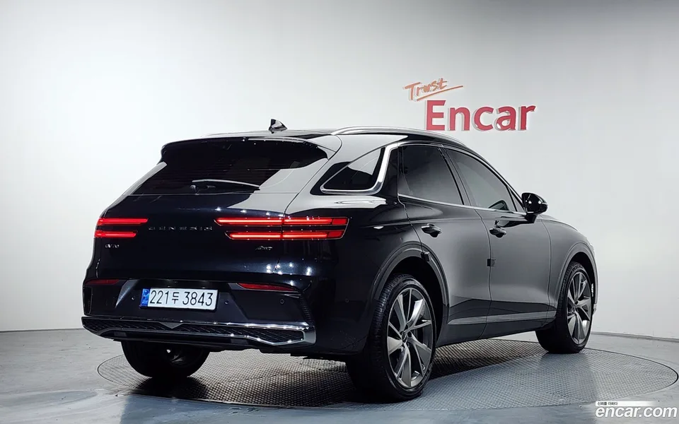 Genesis GV70 2.5T AWD 2024 — миниатюра 2