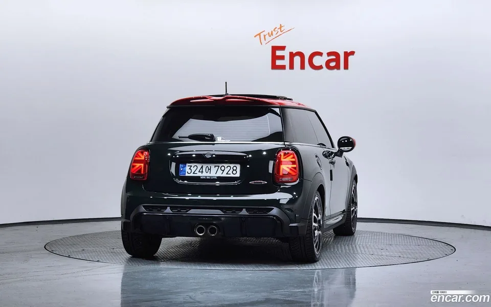 MINI Cooper S JCW 2024 — миниатюра 4