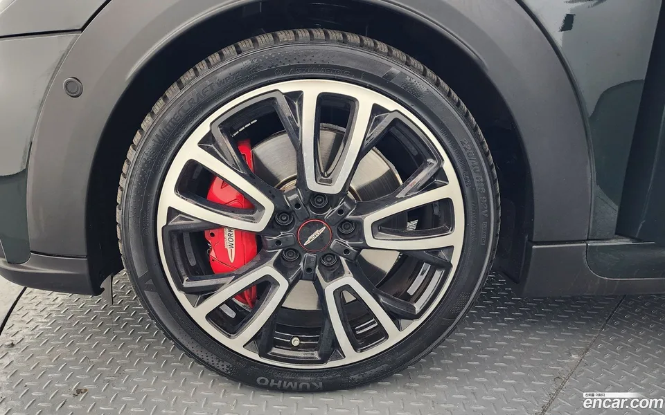 MINI Cooper S JCW 2024 — миниатюра 5