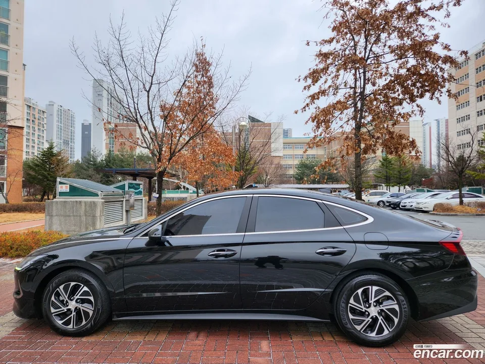 Hyundai Sonata Hybrid 2022 — миниатюра 2