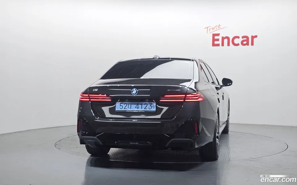 BMW i5 xDrive 40 M 2025 — миниатюра 4