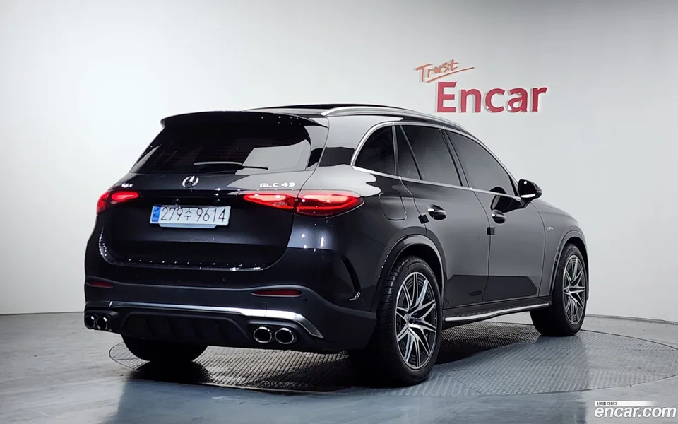 Mercedes-Benz GLC-Class AMG GLC43 4MATIC 2024 — миниатюра 2