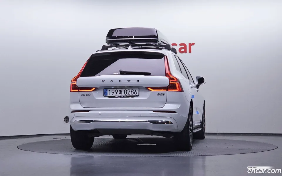 Volvo XC60 B5 2023 — миниатюра 4
