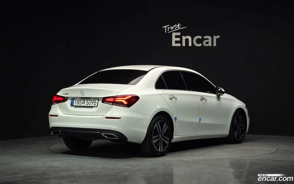 Mercedes-Benz A-Class A220 2022 — миниатюра 2