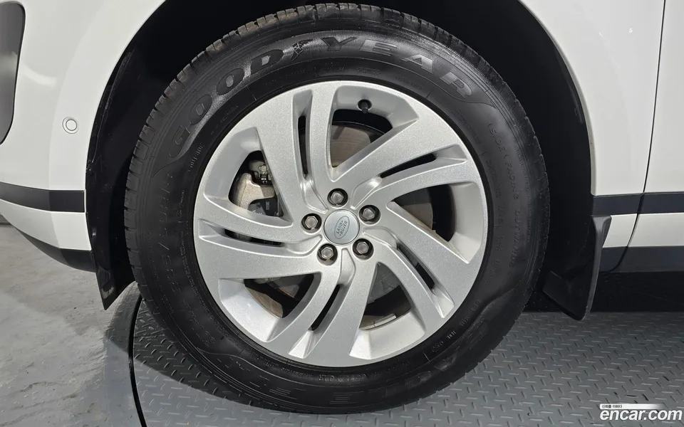 Land Rover Range Rover Evoque P250 S 2025 — миниатюра 5