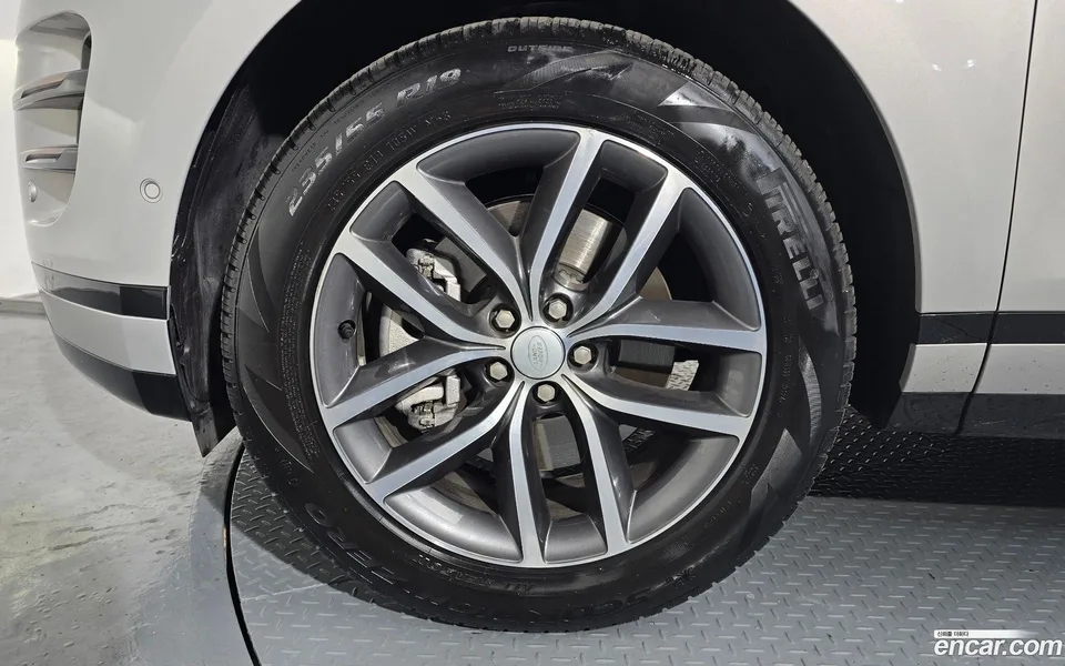 Land Rover Range Rover Evoque P250 SE 2025 — миниатюра 5