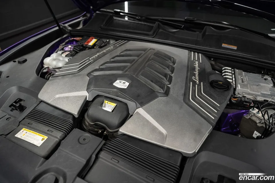 Lamborghini Urus 4.0 V8 2022 — миниатюра 5