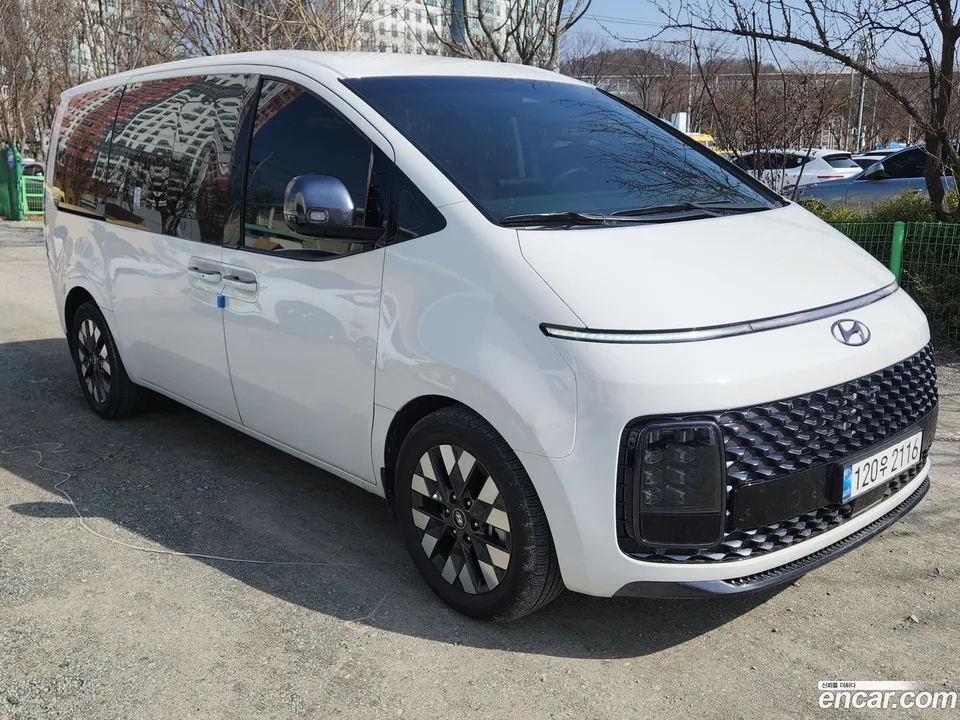 Hyundai Staria 4WD 9 2024 — миниатюра 2