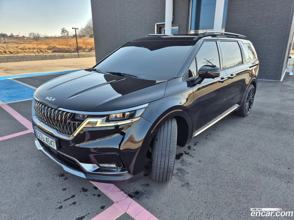 Kia Carnival 7 2023 — миниатюра 3