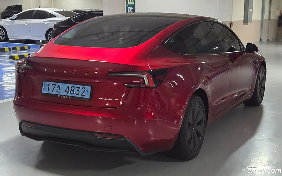 Tesla Model 3 AWD 2024 — миниатюра 5