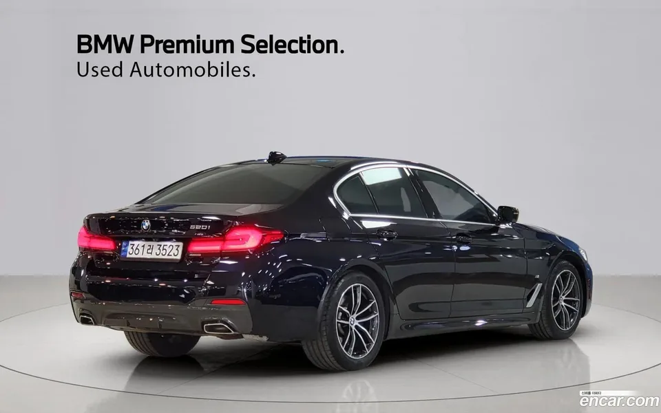 BMW 5 Series 520i M 2023 — миниатюра 2
