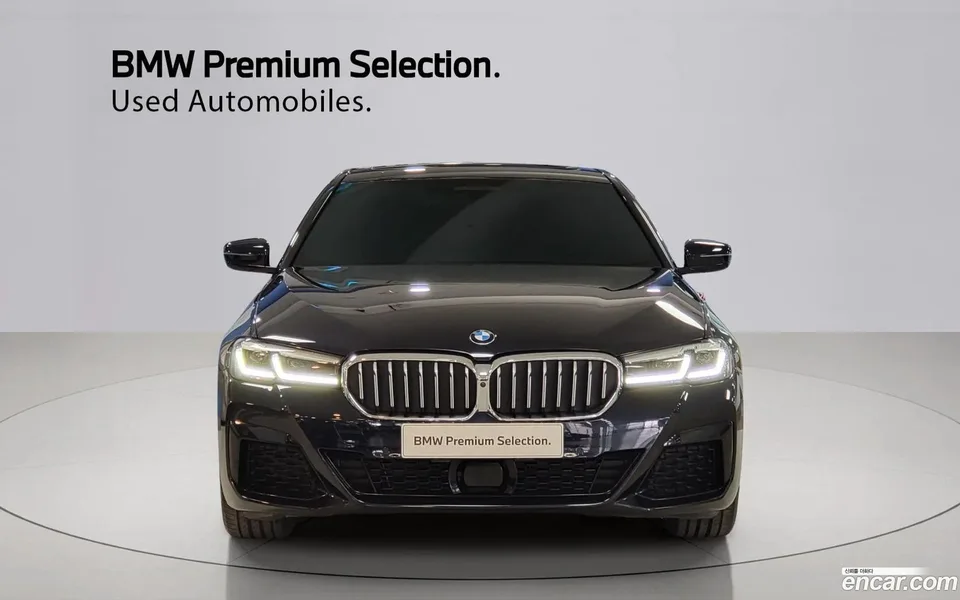 BMW 5 Series 520i M 2023 — миниатюра 3